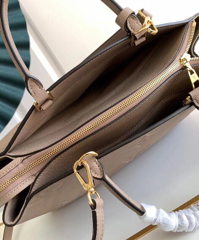 Louis Vuitton Grand Palais M45811 M45833
